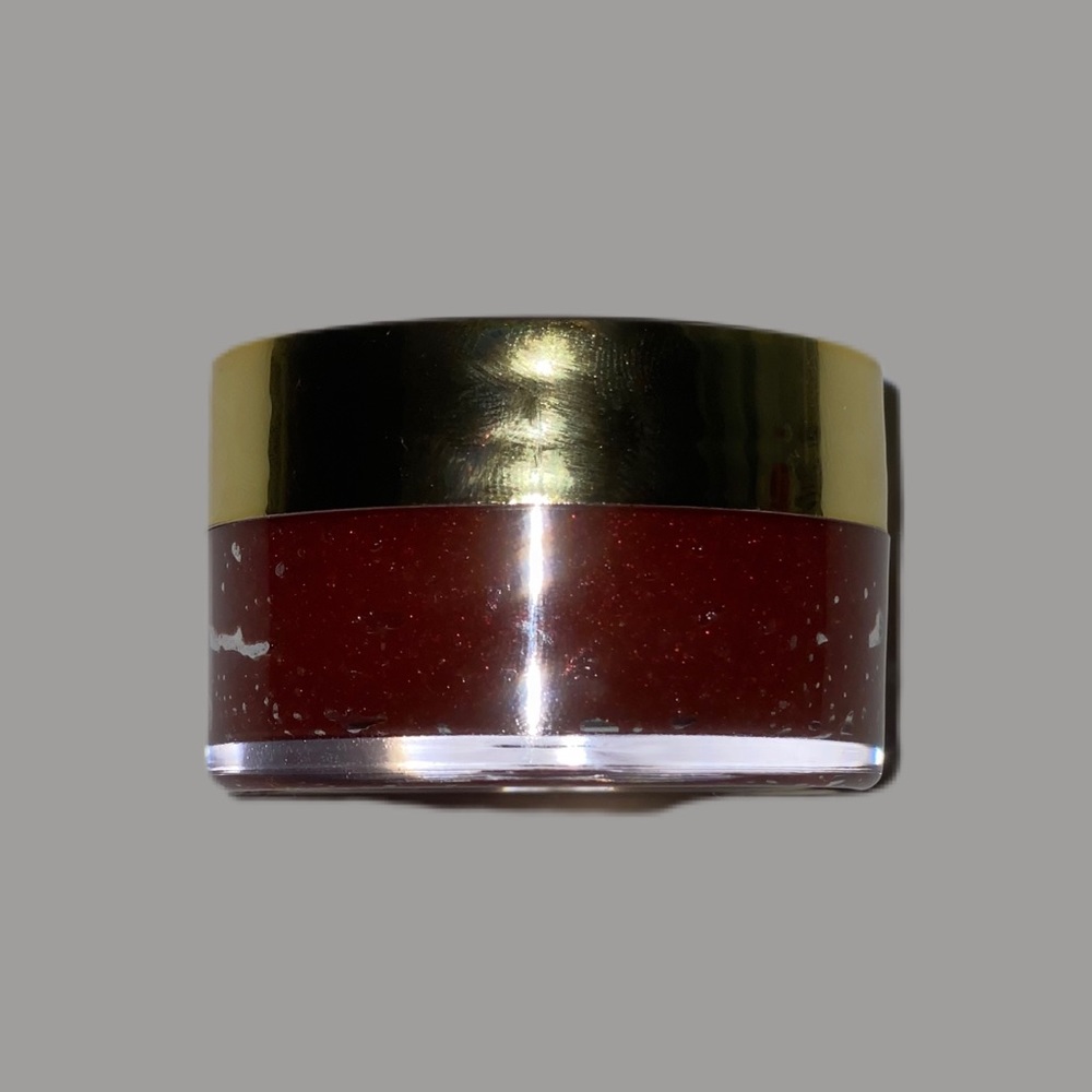 Red Lip Scrub‼️💋